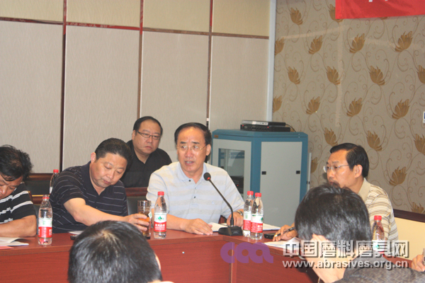 中国机床工具工业协会磨料磨具分会四届六次理事会在苏州召开