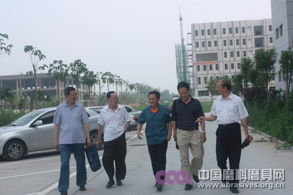 涂协探讨建立涂附磨具技术信息、专家委员会，促进行业又快又好发展
