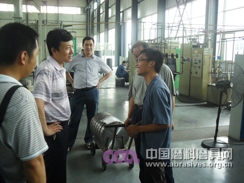 河南工业大学就业工作考察团赴长葛和新郑走访调研用人单位
