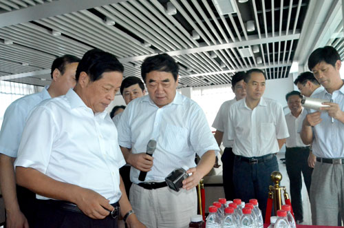 山东省领导到圣泉集团调研