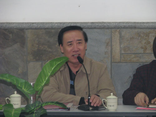 “磨料磨具行业产业发展政策研究会议”在郑州白鸽宾馆胜利闭幕