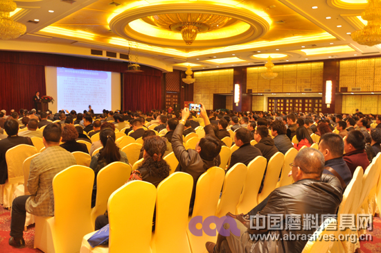 2015年春季全国磨料磨具行业信息交流暨第六十一届中国刚玉碳化硅交易会在合肥开幕