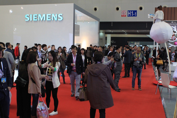 2015中国国际五金展在上海国家会展中心拉开帷幕