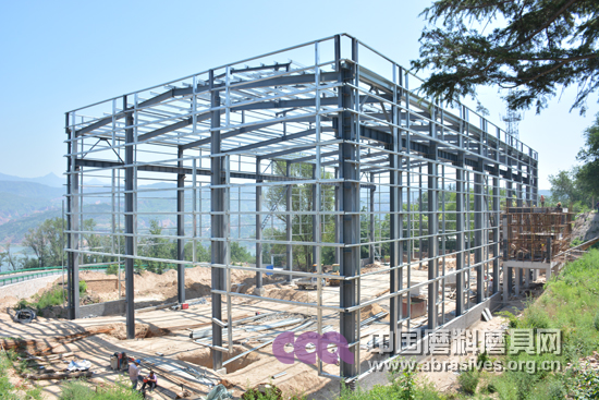 明珠电冶公司白刚玉项目建设紧锣密鼓施工忙