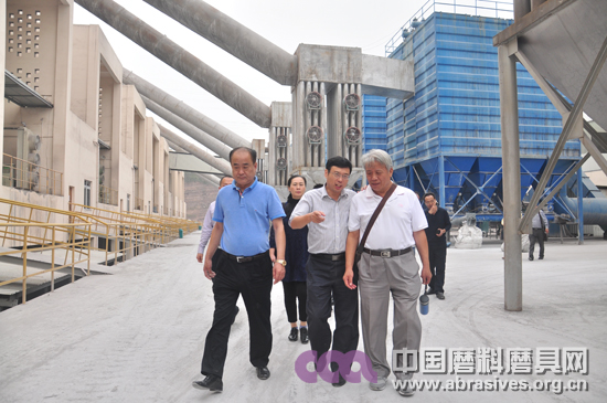 磨料磨具分会秘书长陈鹏一行考察赛特刚玉