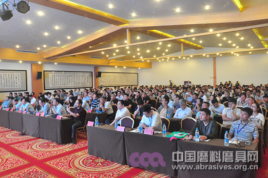2017年秋季全国磨料磨具行业信息交流暨第六十六届中国刚玉、碳化硅交易会在郑州举行