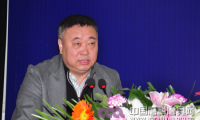 新大新材董事长孙毅在2013秋季磨料磨具行业大会上的致辞