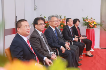 太尔爱克“紫外光固化树脂研发实验中心“建成剪彩
