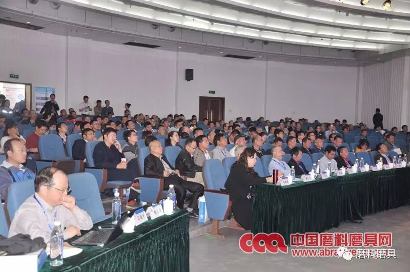 2018年全国氧化铝粉体制备与应用技术交流会在焦作召开