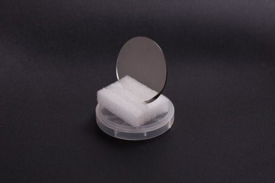 用碳化硅制作能够同时测量磁场与温度的新型传感器