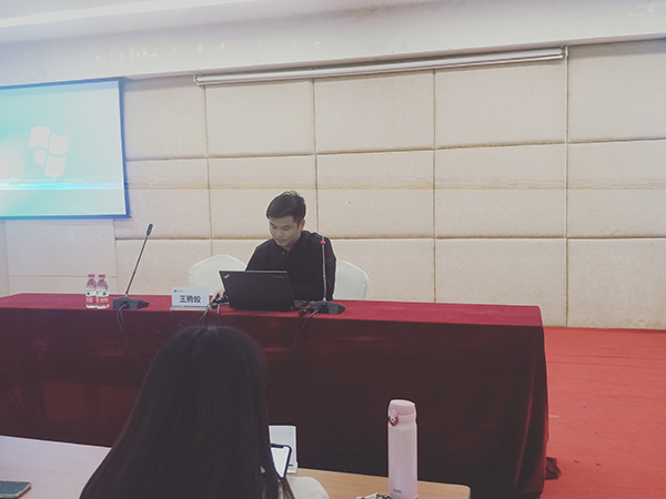 中机六院举办“近三年入职员工”培训及交流会