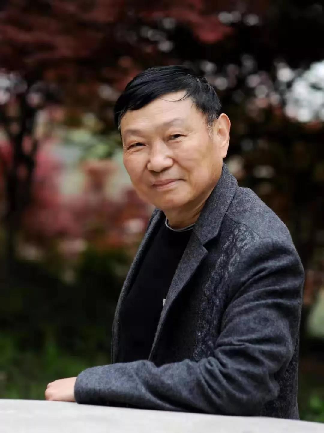 文商并举 银星满天——记禹州银星有限公司董事长康根正 