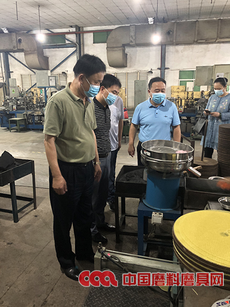 陈鹏秘书长一行调研广东省磨料磨具企业