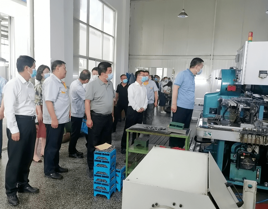 宝鸡市政协来凤调研数控机床产业发展情况 