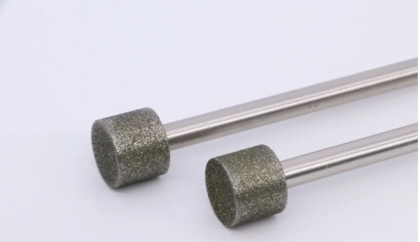 电镀金刚石工具镀层脱落的原因