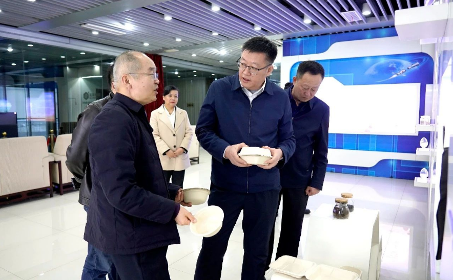 李志雄带队赴济南考察圣泉集团