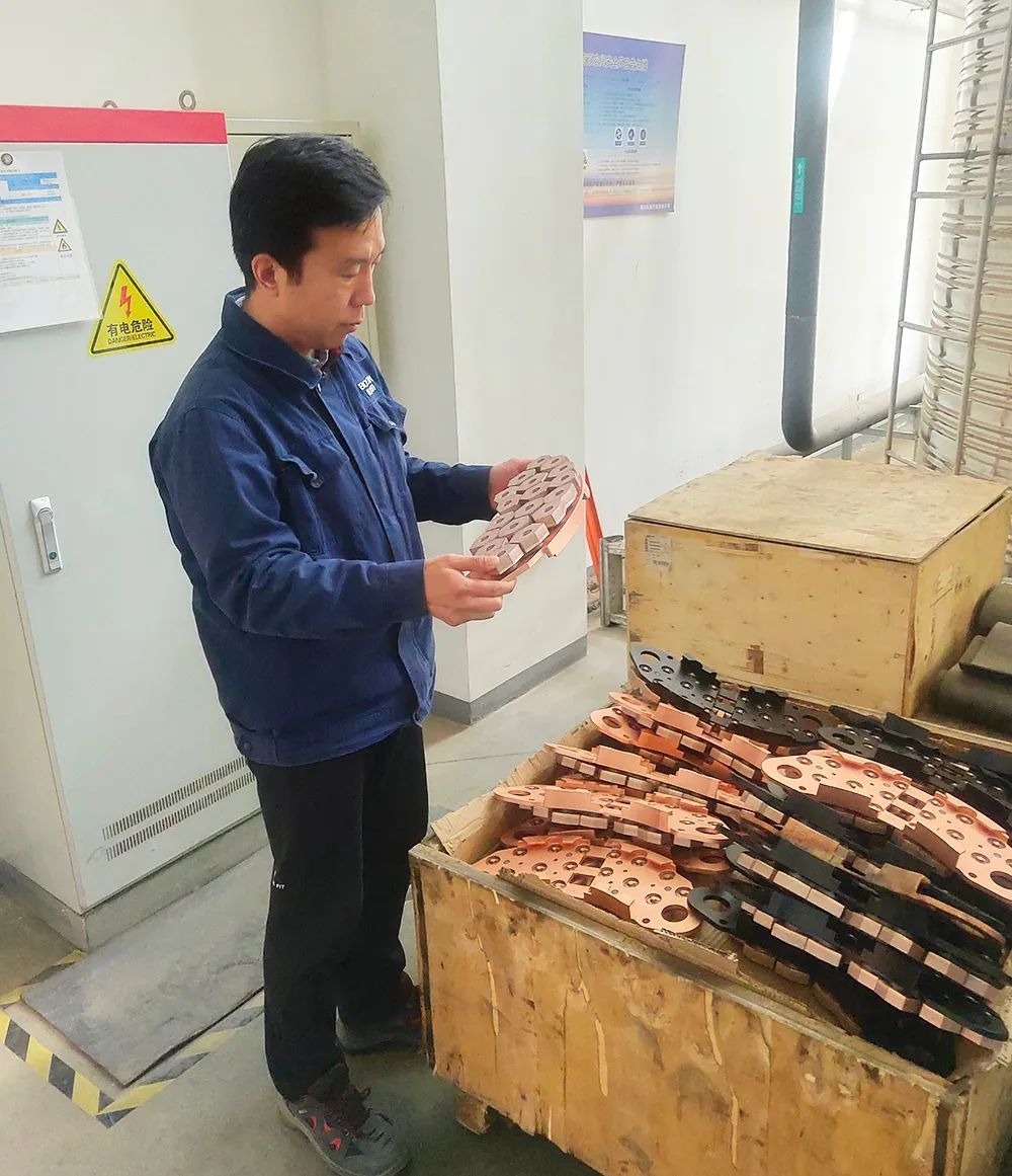 山东铁投刘建刚：高速动车制动闸片研发者