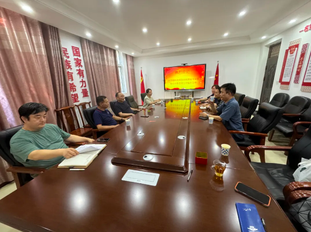 陈鹏秘书长一行调研新密地区两家会员企业