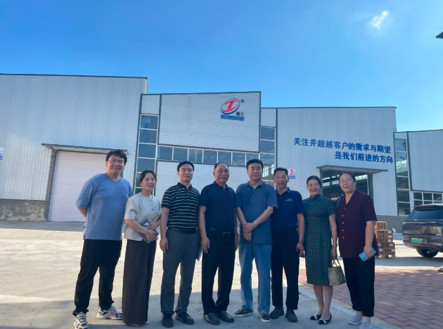 陈鹏秘书长一行调研新密地区两家会员企业